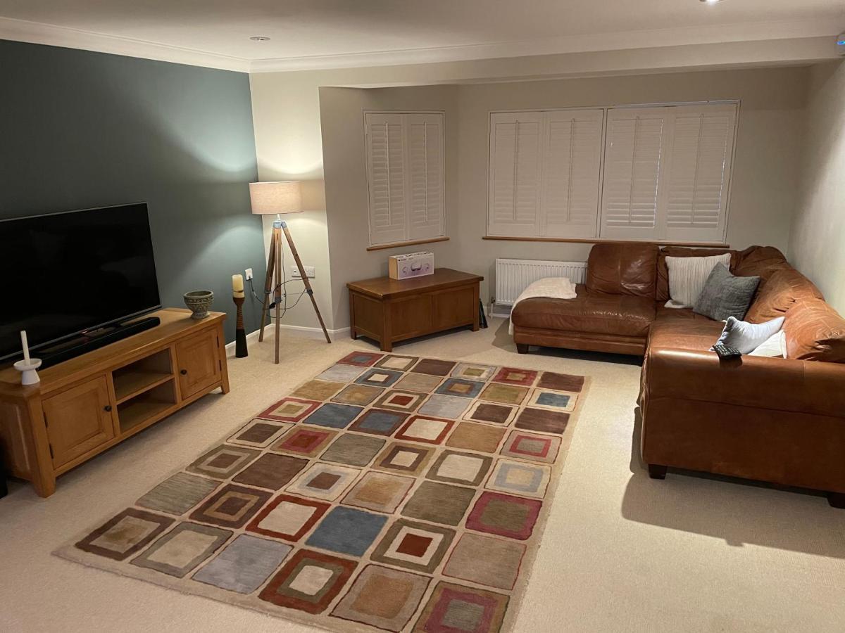 אילי Executive Home With Plenty Of Room מראה חיצוני תמונה